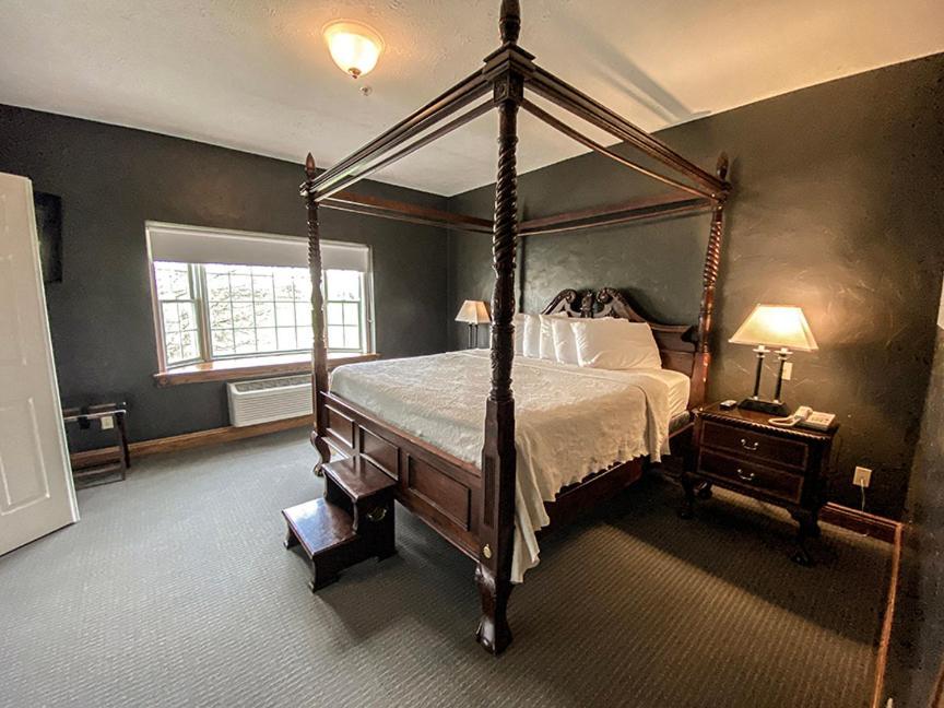 Inn At Amish Door Wilmot Buitenkant foto