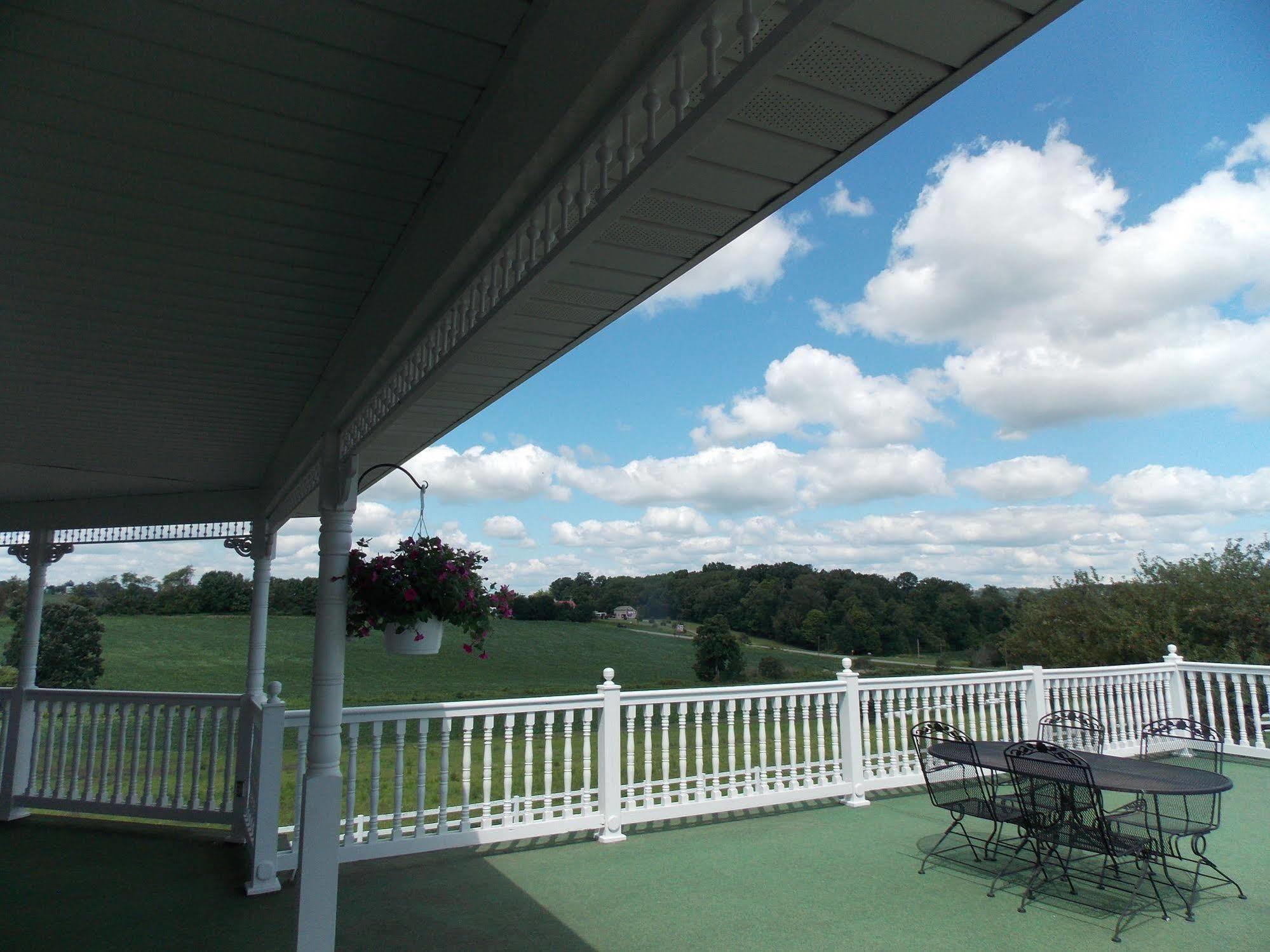 Inn At Amish Door Wilmot Buitenkant foto